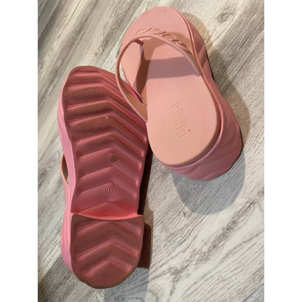 Gucci Wild Rose Rubber Flip Flop - Picture 4 of 5
